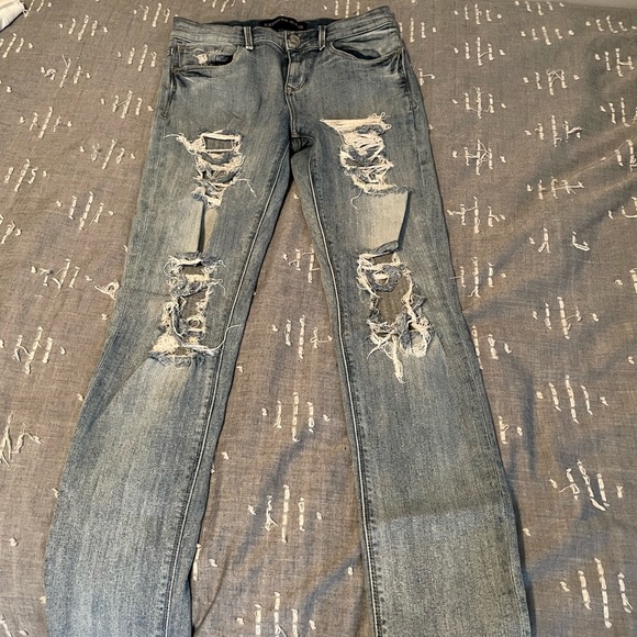 Express mid rise distressed jeans - Picture 5 of 5